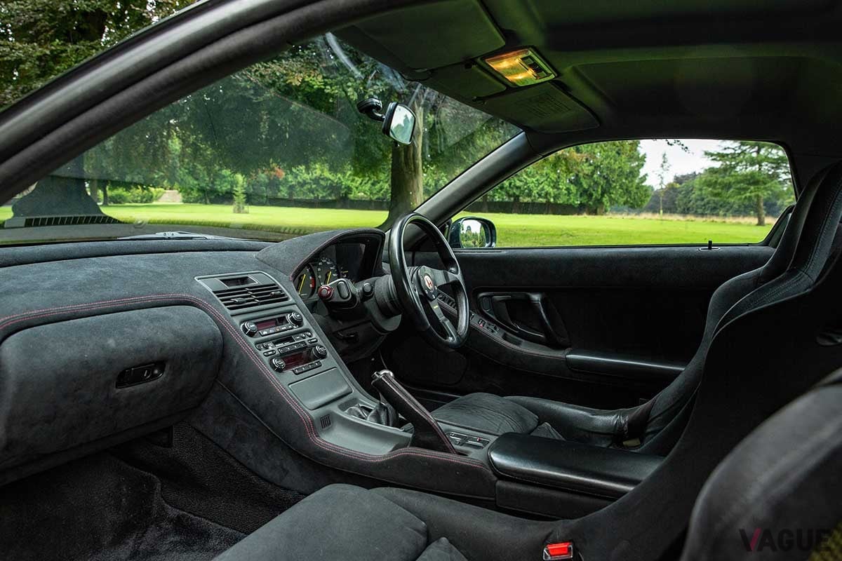 英国オークションに登場した1994年式ホンダ「NSX-R」のインテリアTom Gidden（c）2024 Courtesy of RM Sotheby's