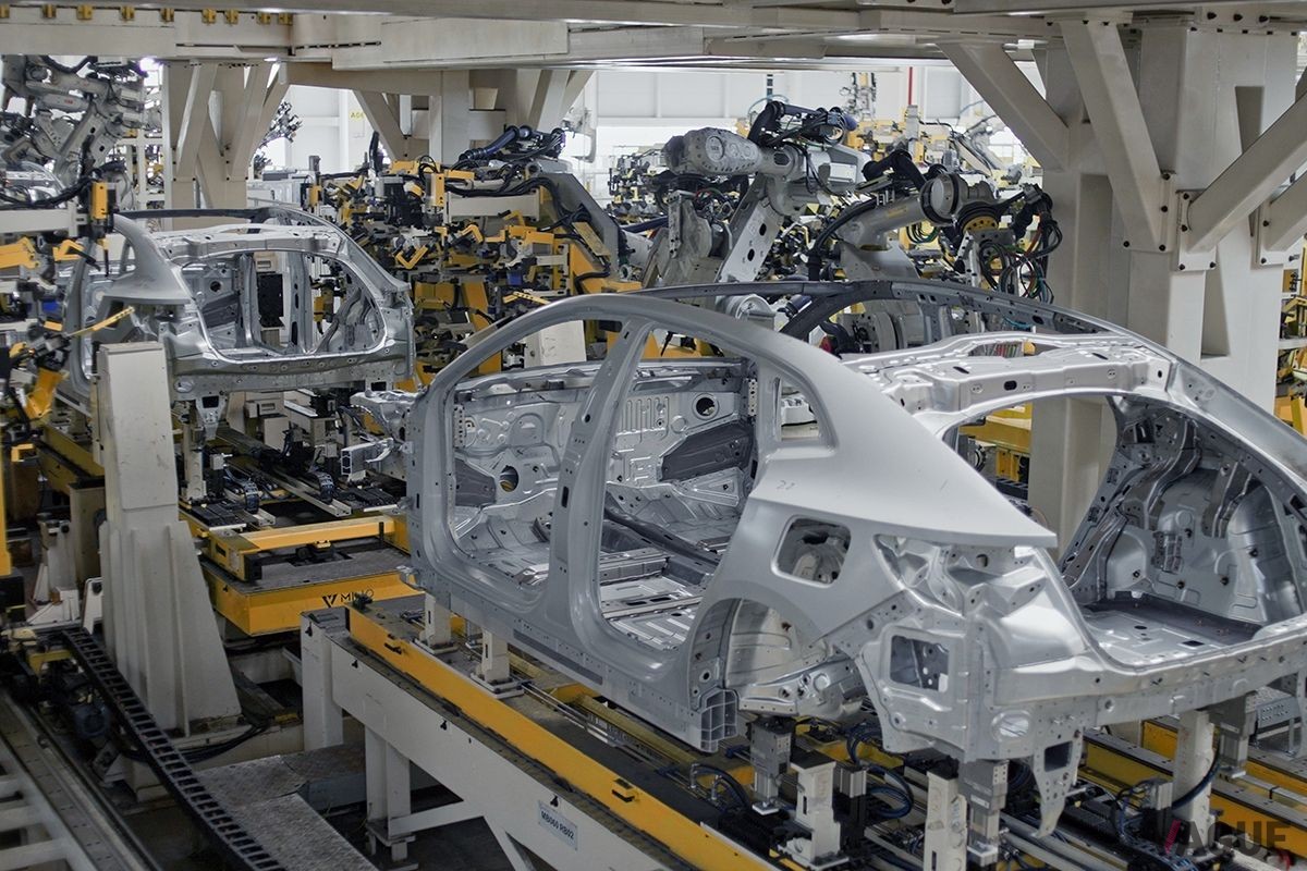 まもなく中国市場で発売される新型「ポールスター4」。現在中国・杭州で生産されているが、2025年には韓国でも生産される