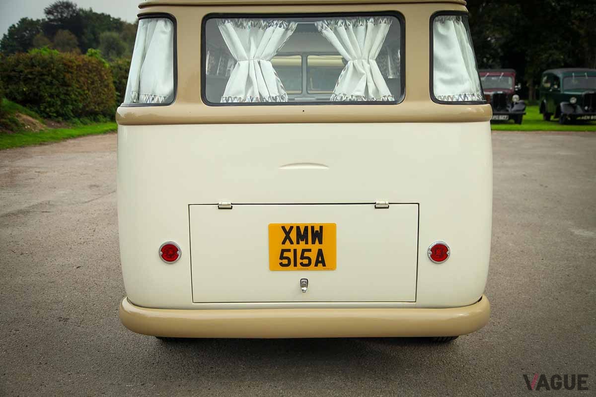 オークションに出品された1963年製VW「タイプ2」ベースのカスタム・キャンピングカー