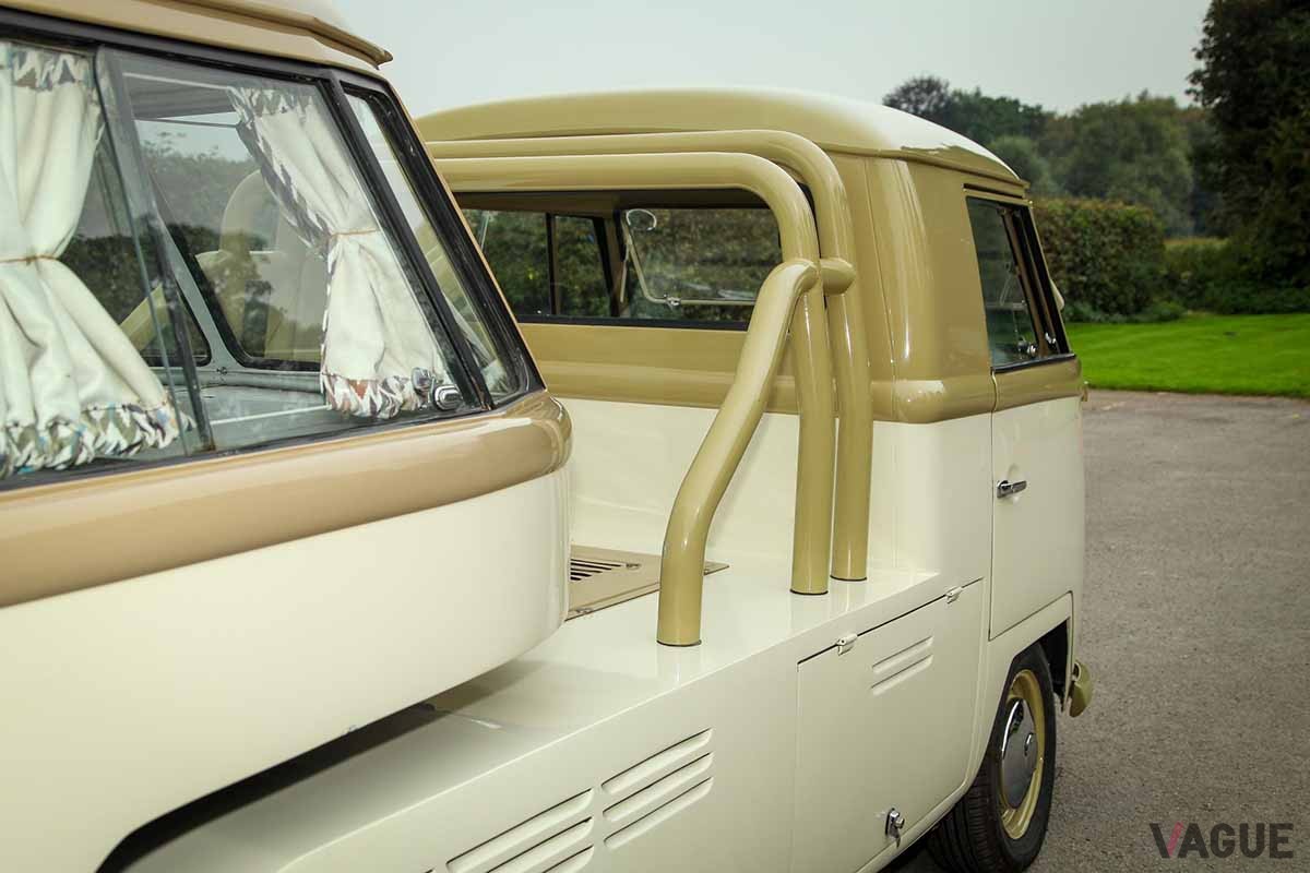 オークションに出品された1963年製VW「タイプ2」ベースのカスタム・キャンピングカー