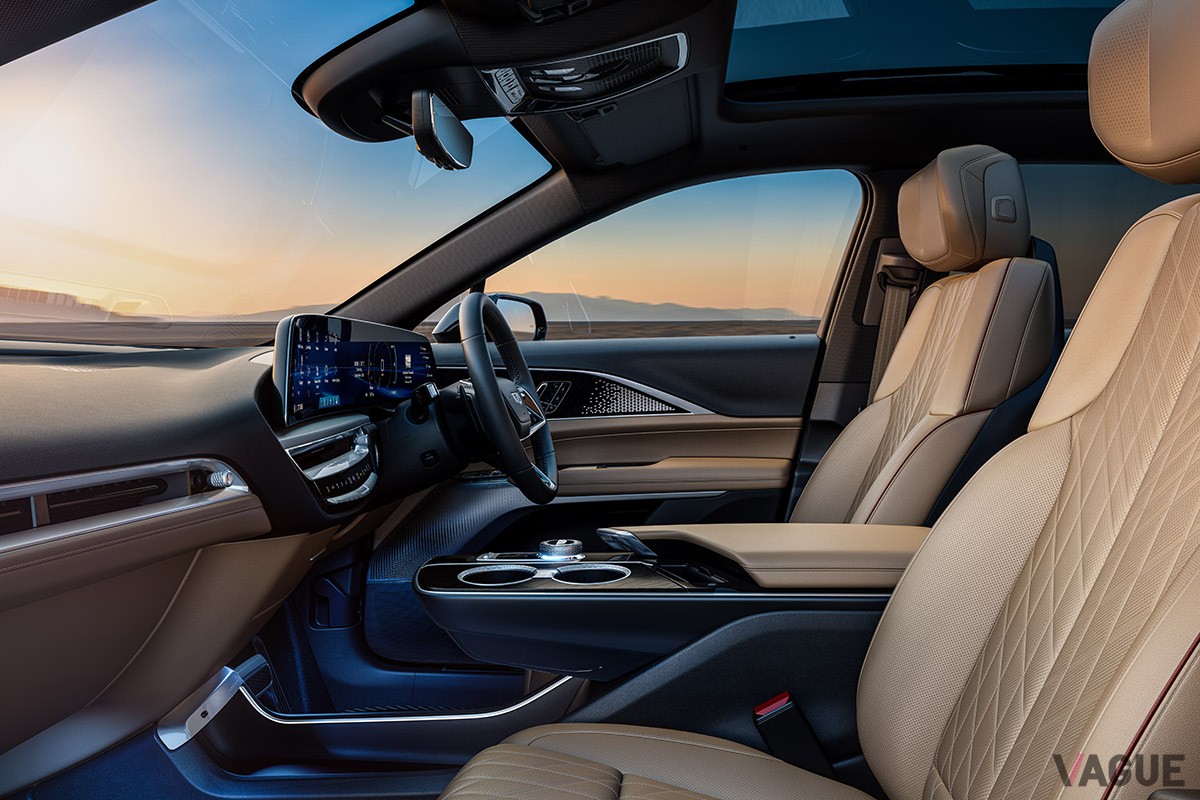 オーストラリアで発表されたキャデラック新型「リリック」の右ハンドル仕様