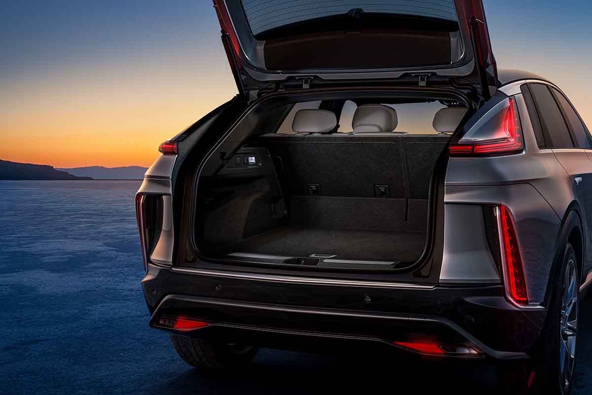 オーストラリアで発表されたキャデラック新型「リリック」の右ハンドル仕様