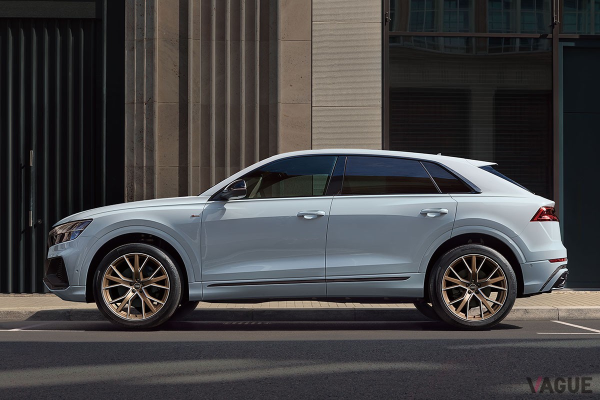 アウディQ8のディーゼルモデル「Q8 50 TDIクワトロSライン」をベースにした限定車「Q8 ブロンズエディション」