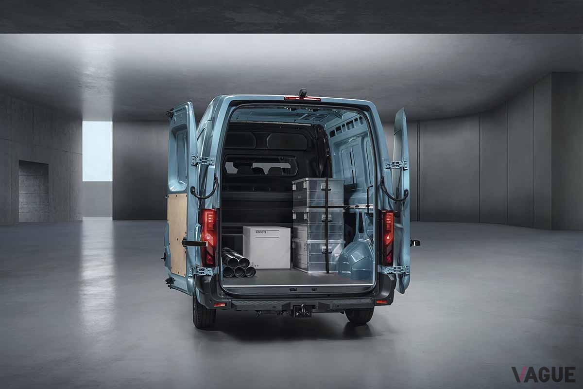 欧州でフルモデルチェンジされ登場したルノー新型「マスター」