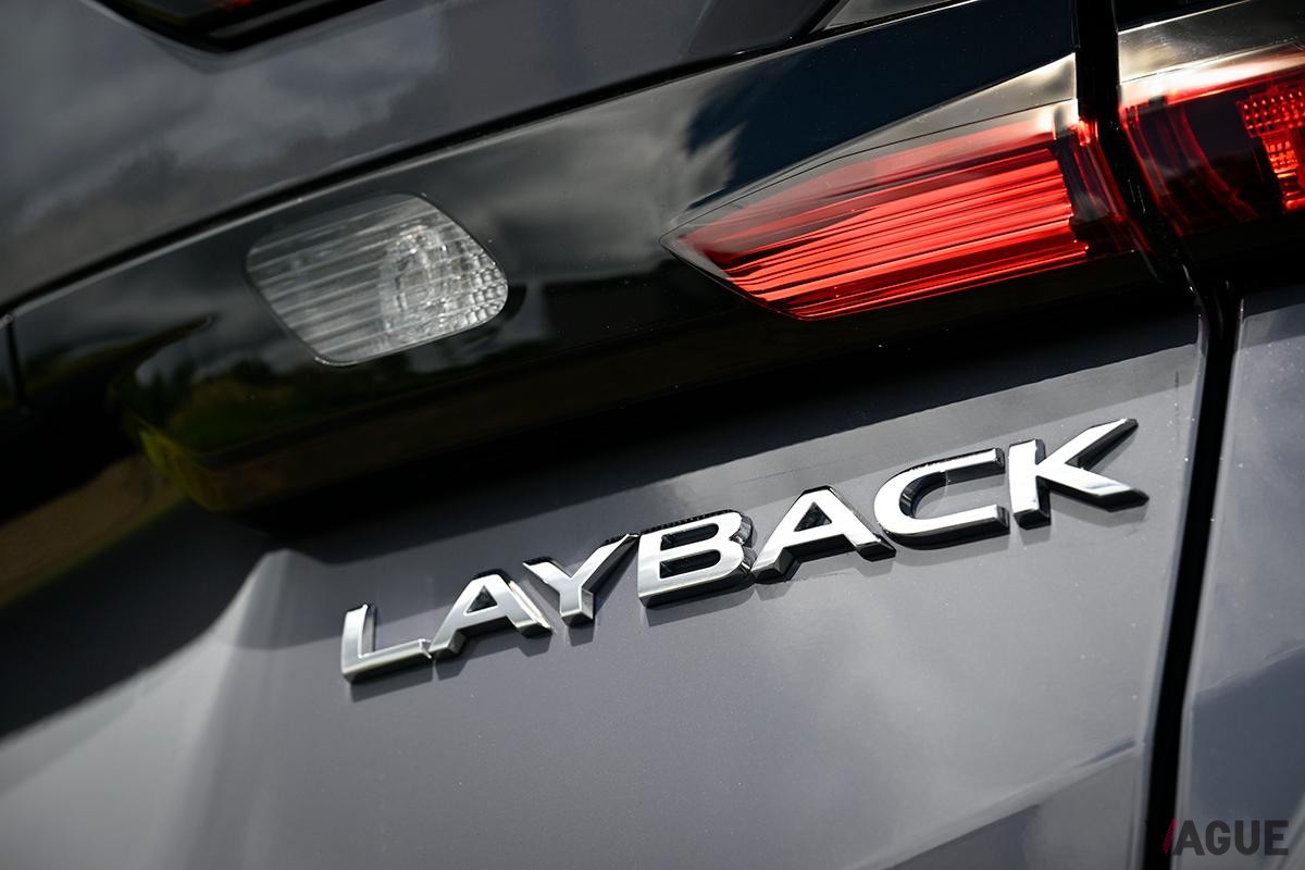 スバル新型「レヴォーグ・レイバック」