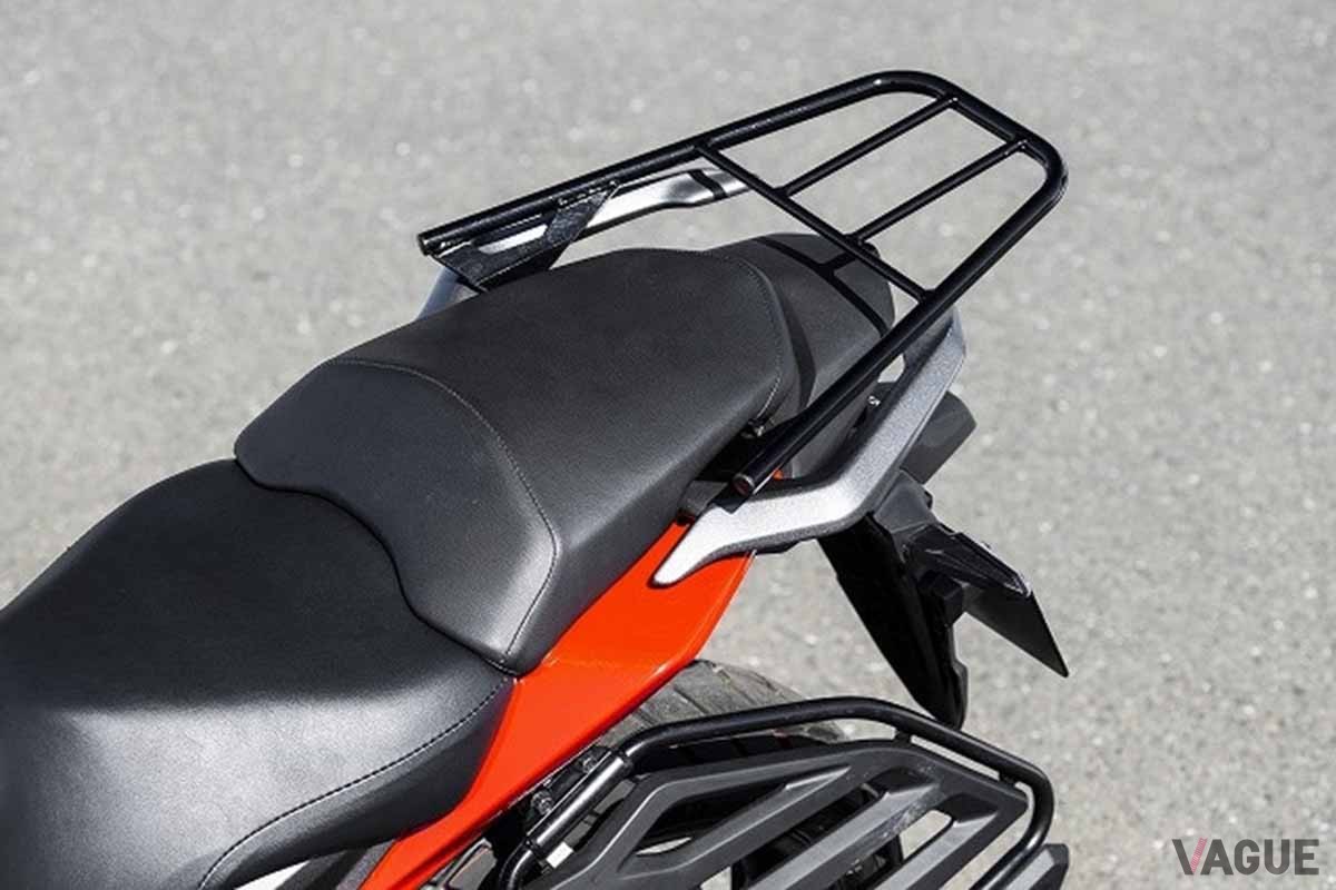ホンダ「CB200X」