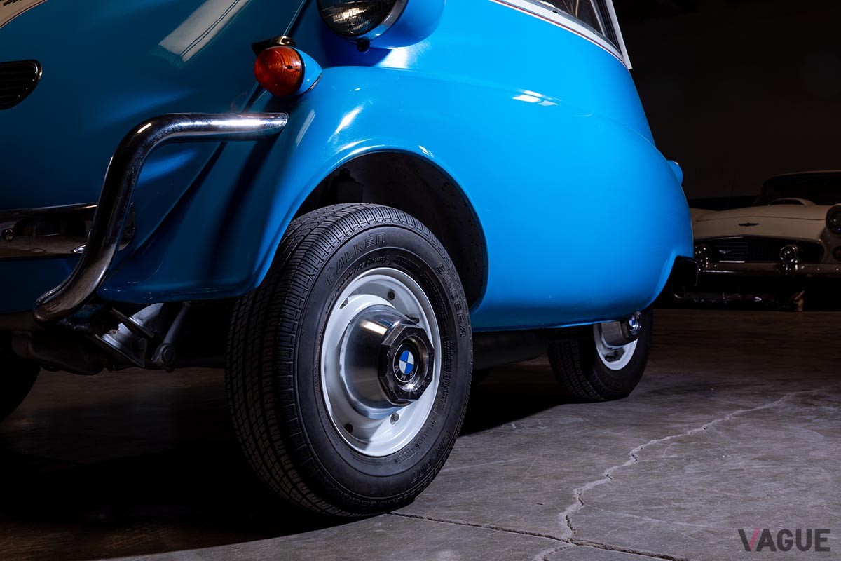 オークションに出品された1957年式BMW「イセッタ」Alex Stewart(c)2024 Courtesy of RM Sotheby's