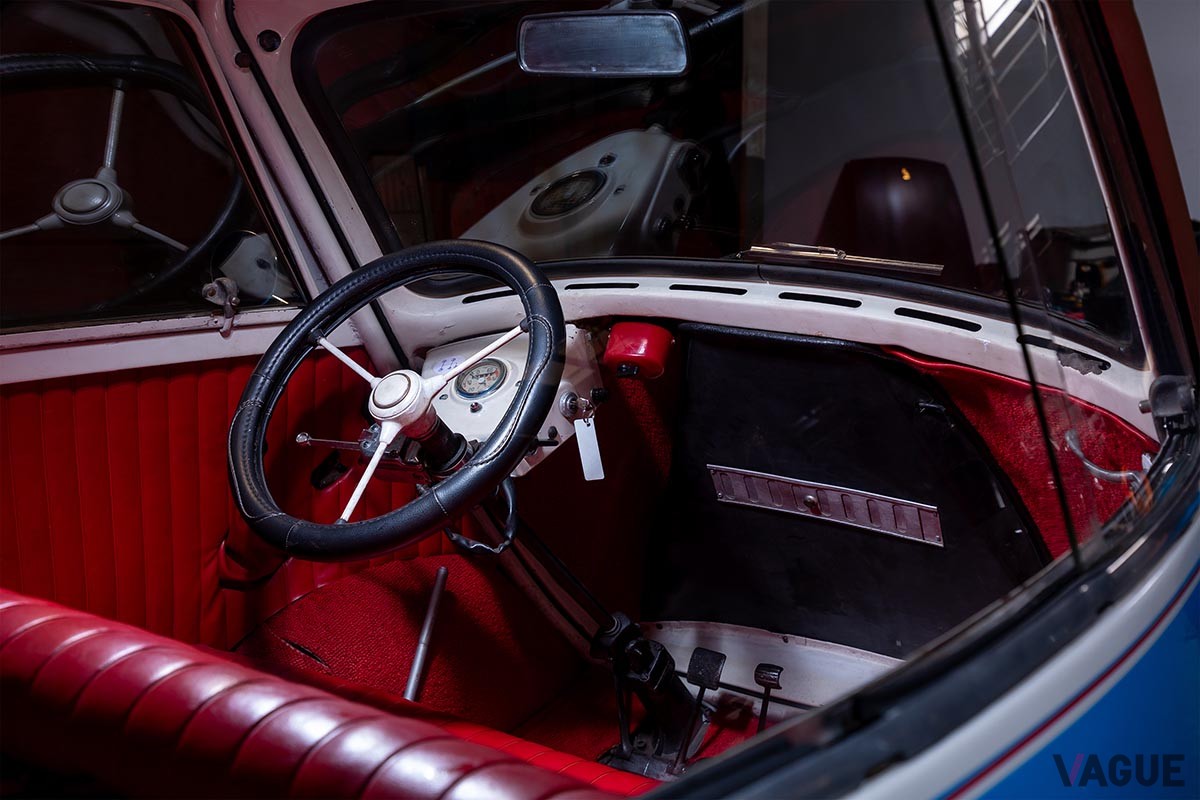 オークションに出品された1957年式BMW「イセッタ」Alex Stewart(c)2024 Courtesy of RM Sotheby's