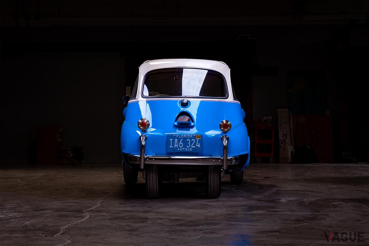 オークションに出品された1957年式BMW「イセッタ」Alex Stewart(c)2024 Courtesy of RM Sotheby's