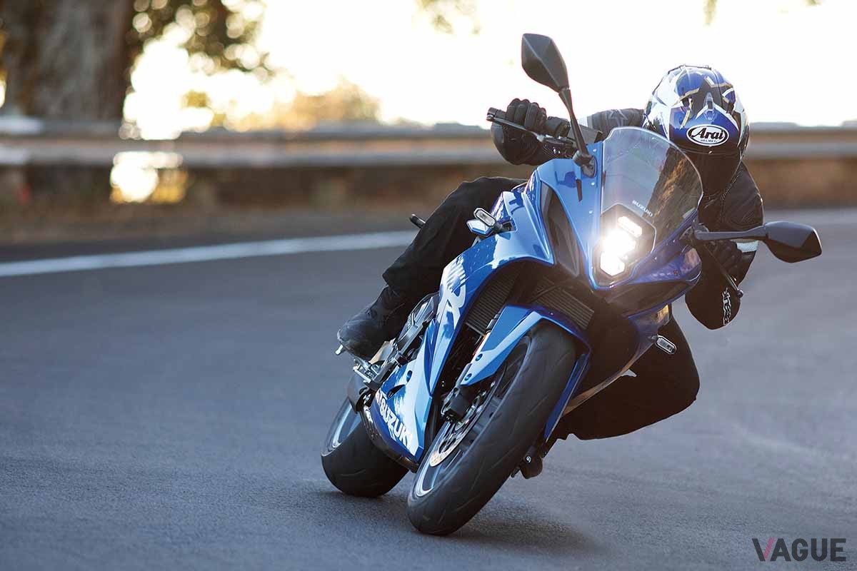 スズキ「GSX-8R」