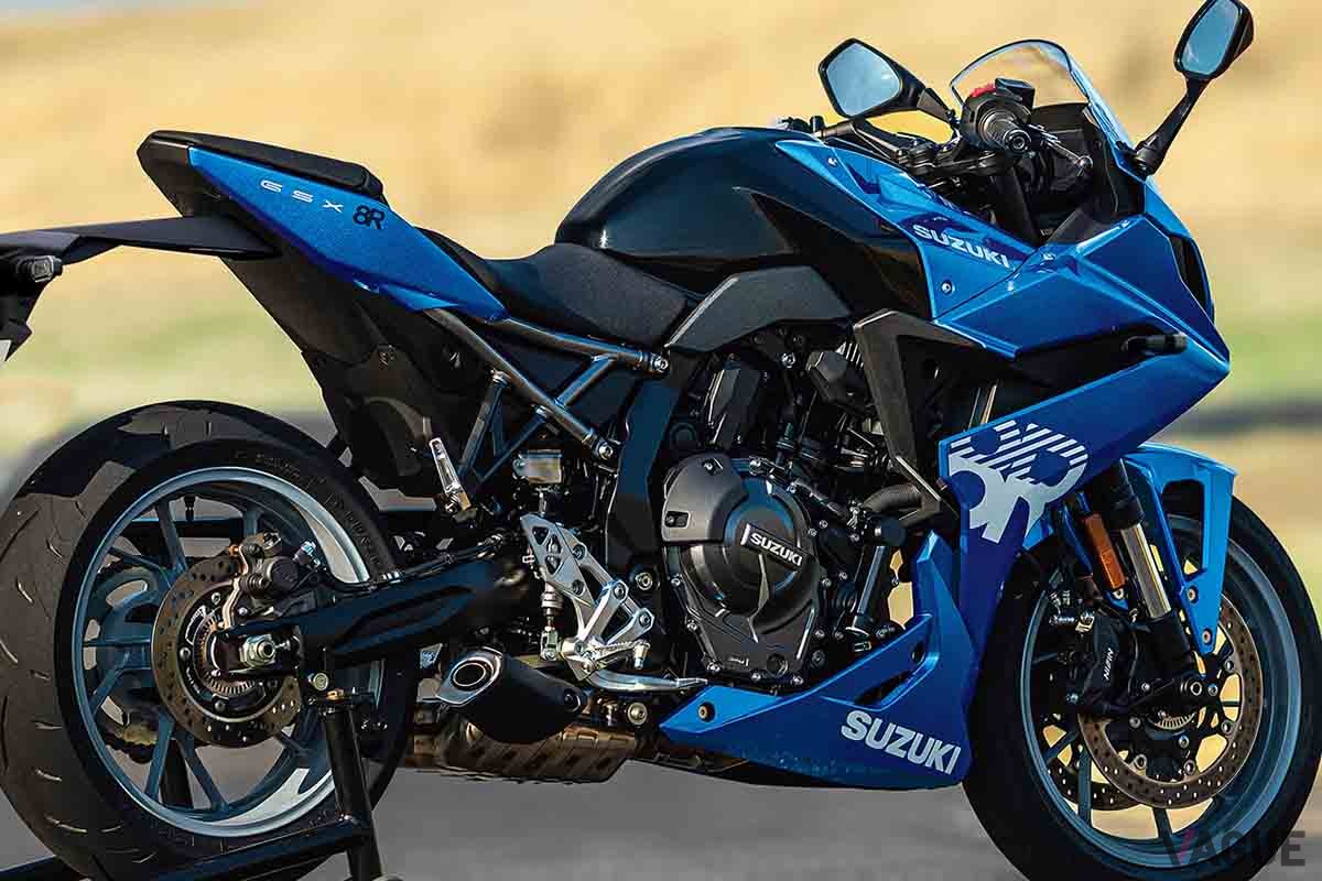 スズキ「GSX-8R」