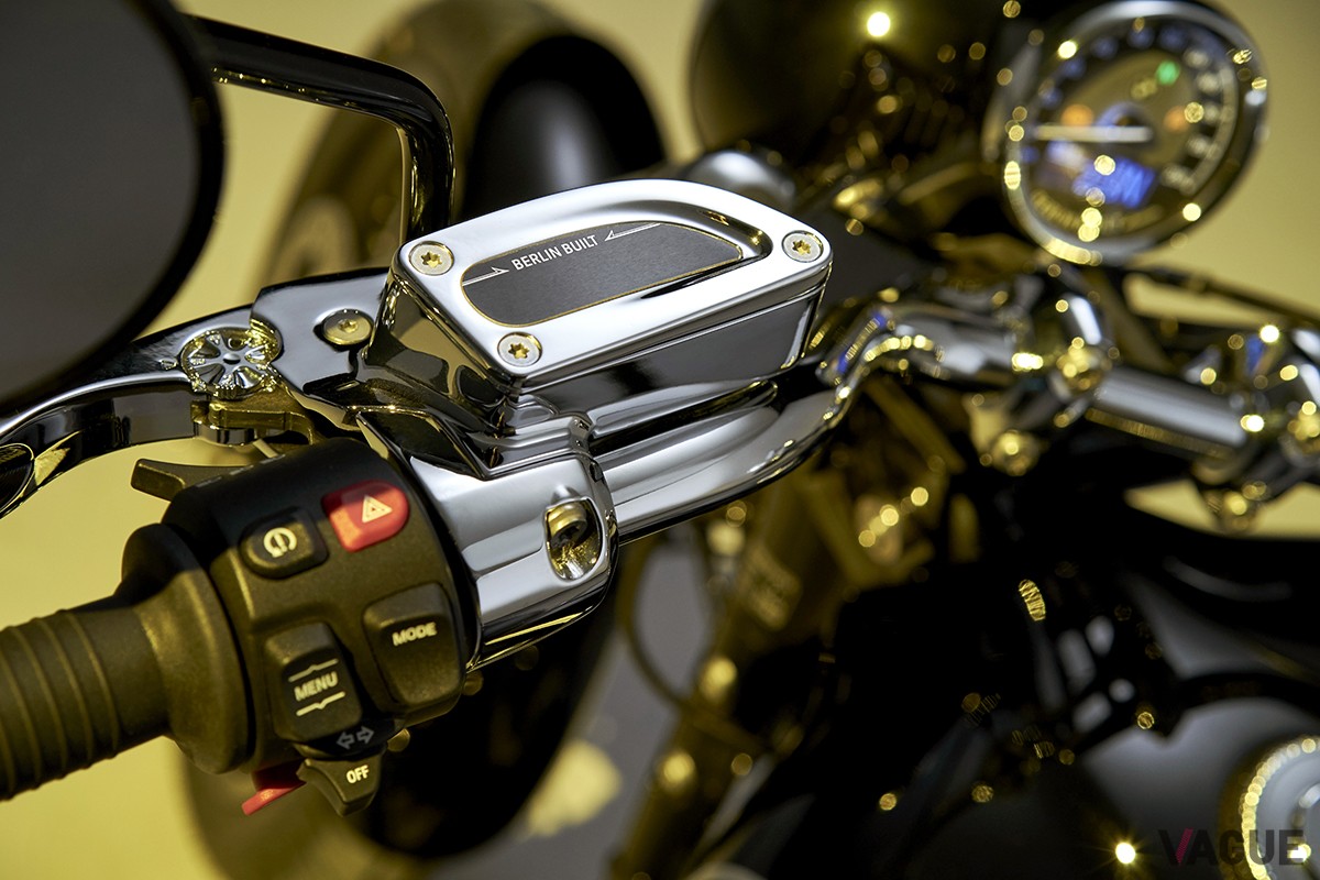BMWモトラッド「R18」