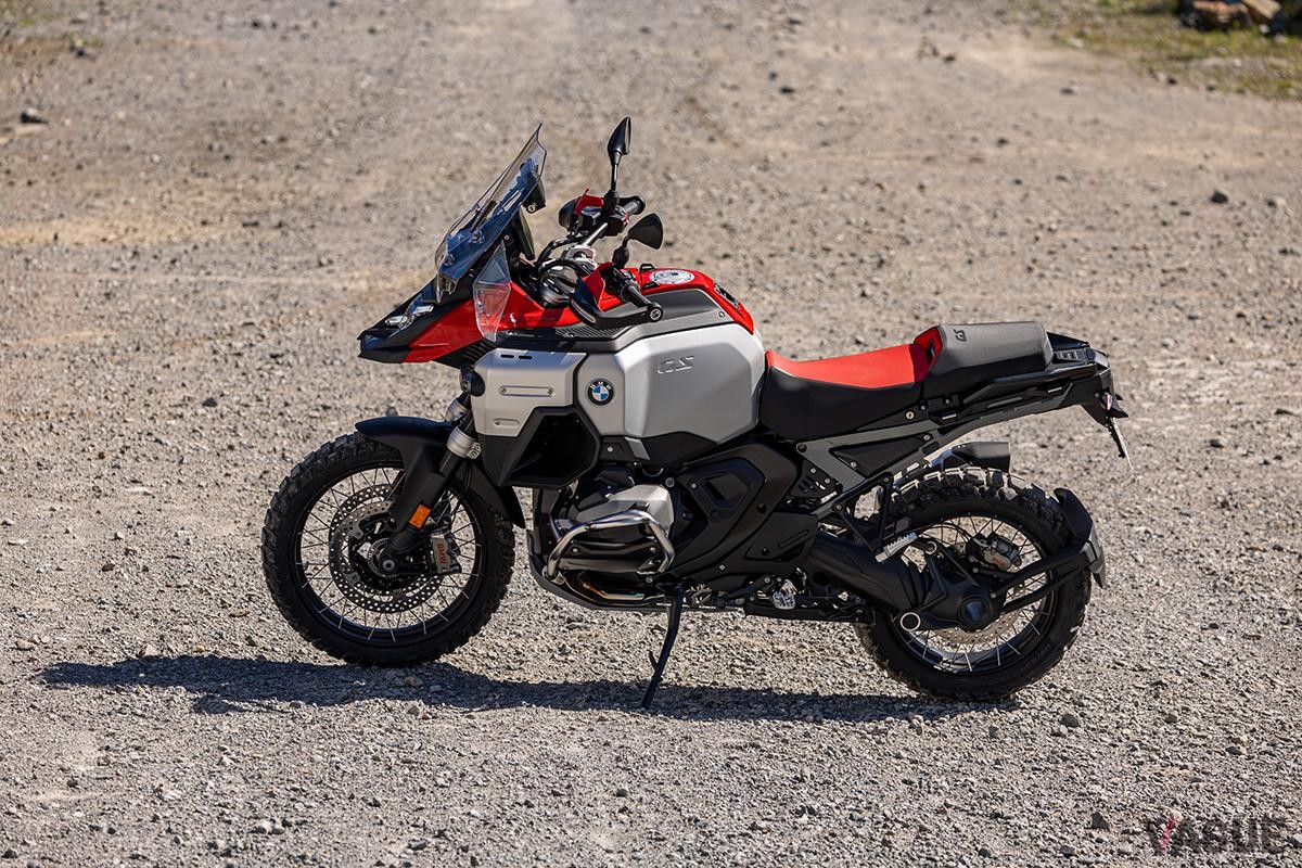 2024年9月に日本でも発表されたBMWモトラッド新型「R1300GSアドベンチャー」