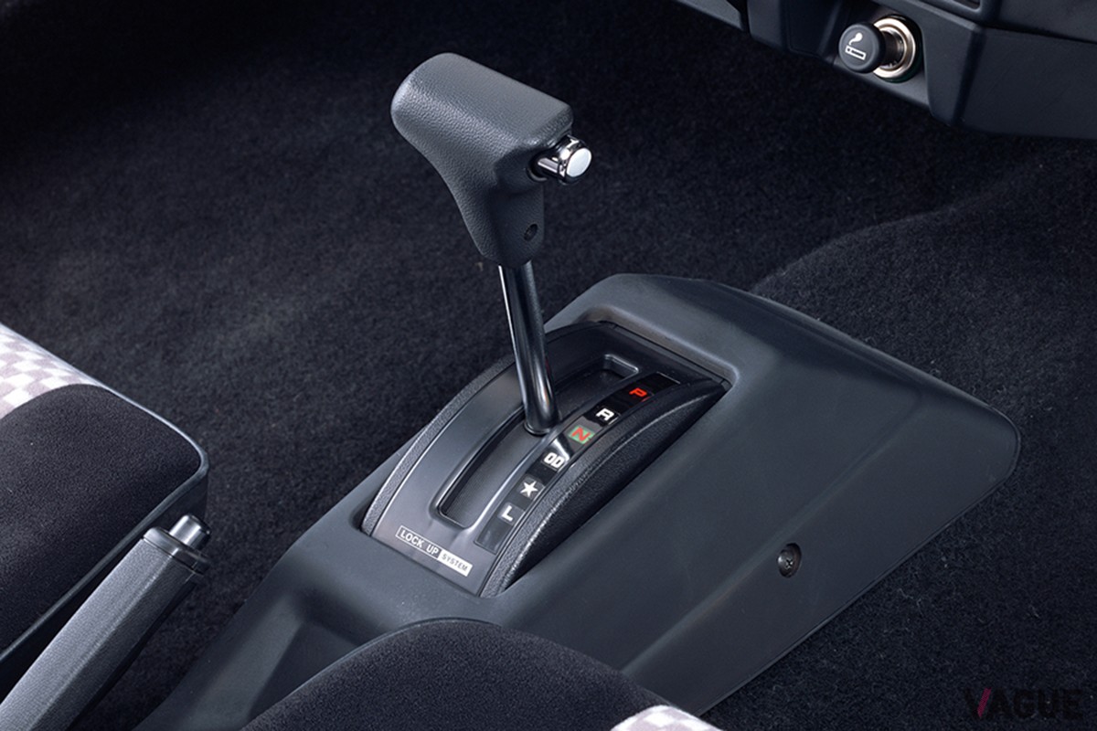 1983年6月に登場したホンダ「バラードスポーツCR-X」