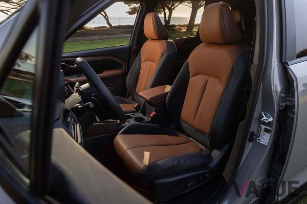 米国で世界初公開されたスバル新型「フォレスター」のインテリア