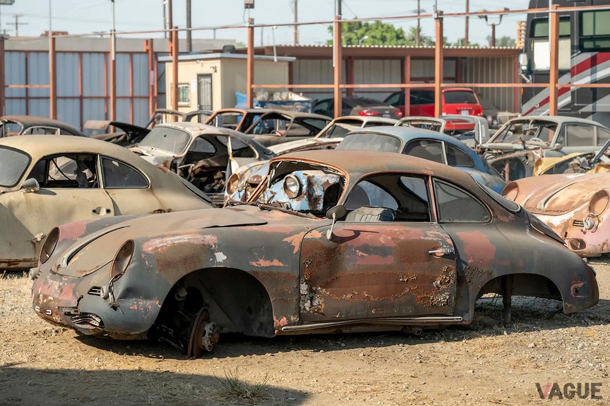 同オークションに出品された1964年式のポルシェ「356C」（C）RM Sotheby’s