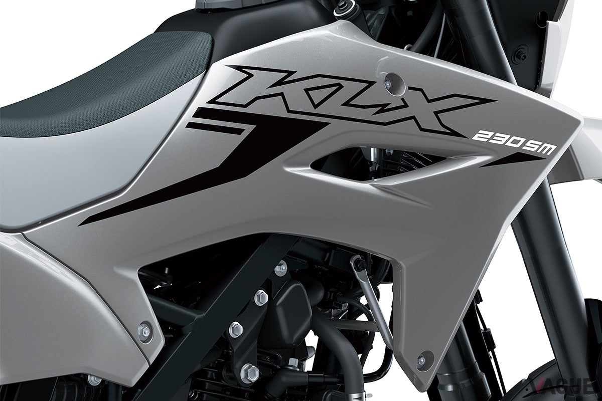 2025年1月13日に発売されることが決定したカワサキの新世代“スーパーモト”「KLX230SM」