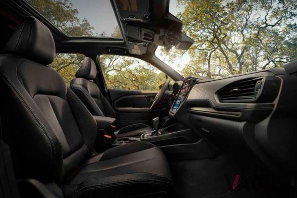 米国で世界初公開されたスバル新型「フォレスター」のインテリア