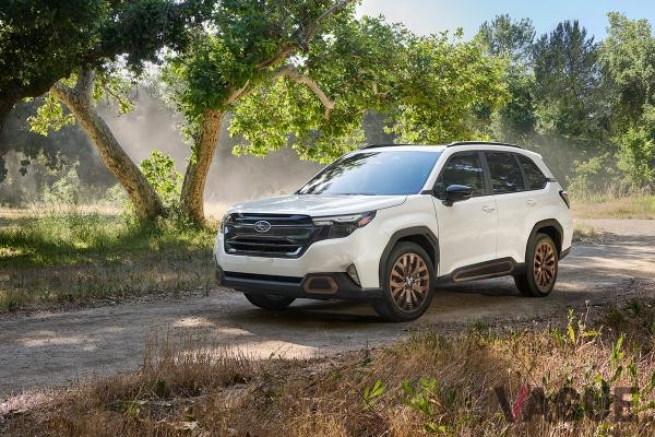 米国で世界初公開されたスバル新型「フォレスター」