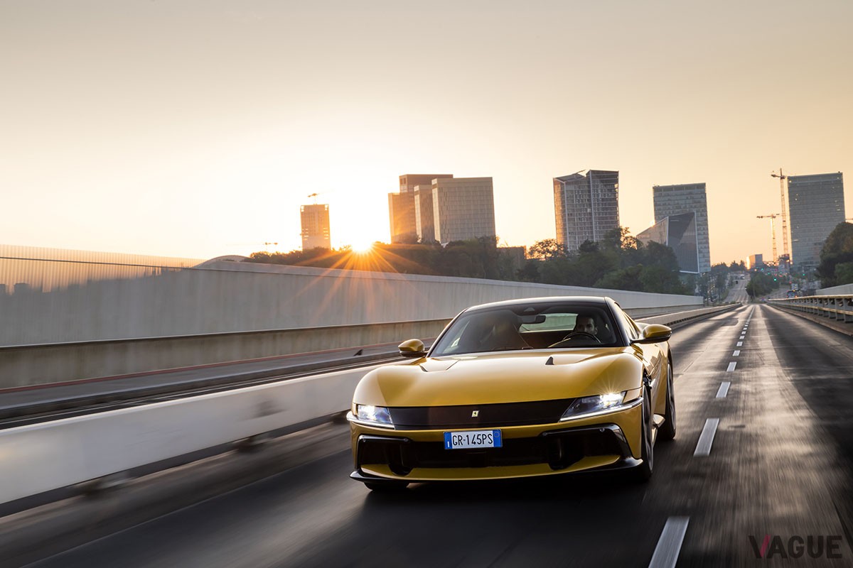 フェラーリ「ドーディチ チリンドリ」