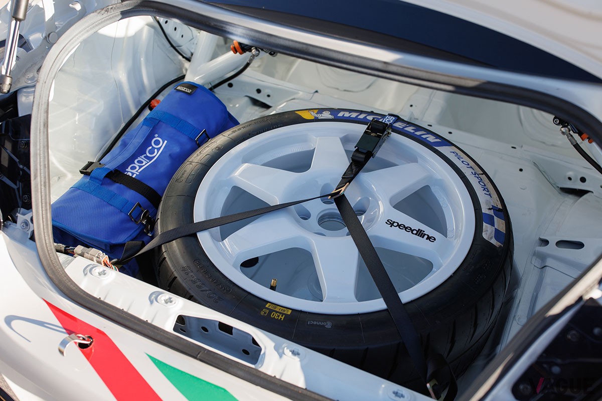 北米トヨタが「SEMAショー2024」で実車を公開した「GR86ラリー レガシー コンセプト」