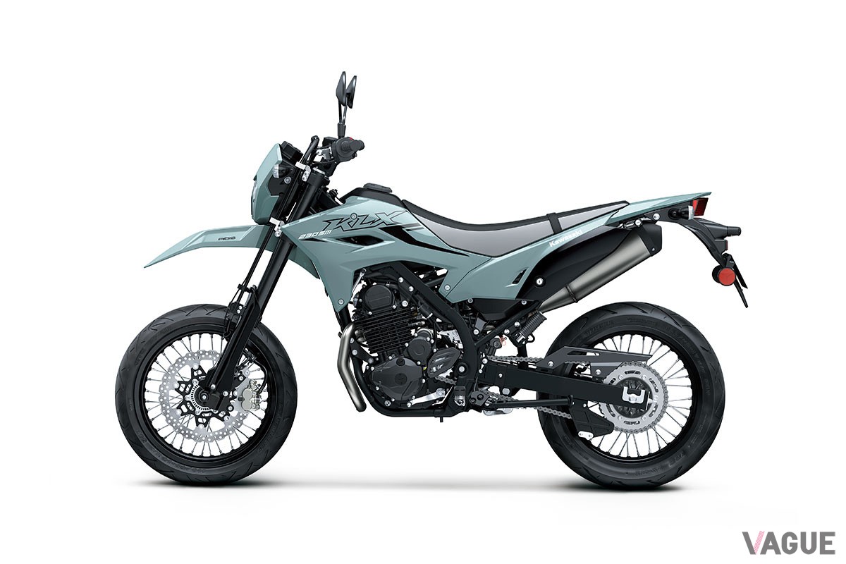 2025年1月13日に発売されることが決定したカワサキの新世代“スーパーモト”「KLX230SM」