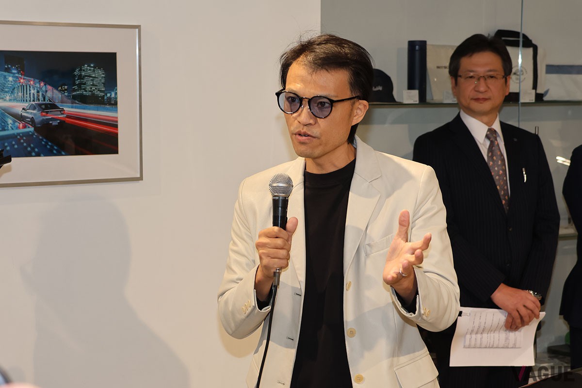 ミツオカ「M55」のインテリアを担当したデザイナーの青木孝憲さん