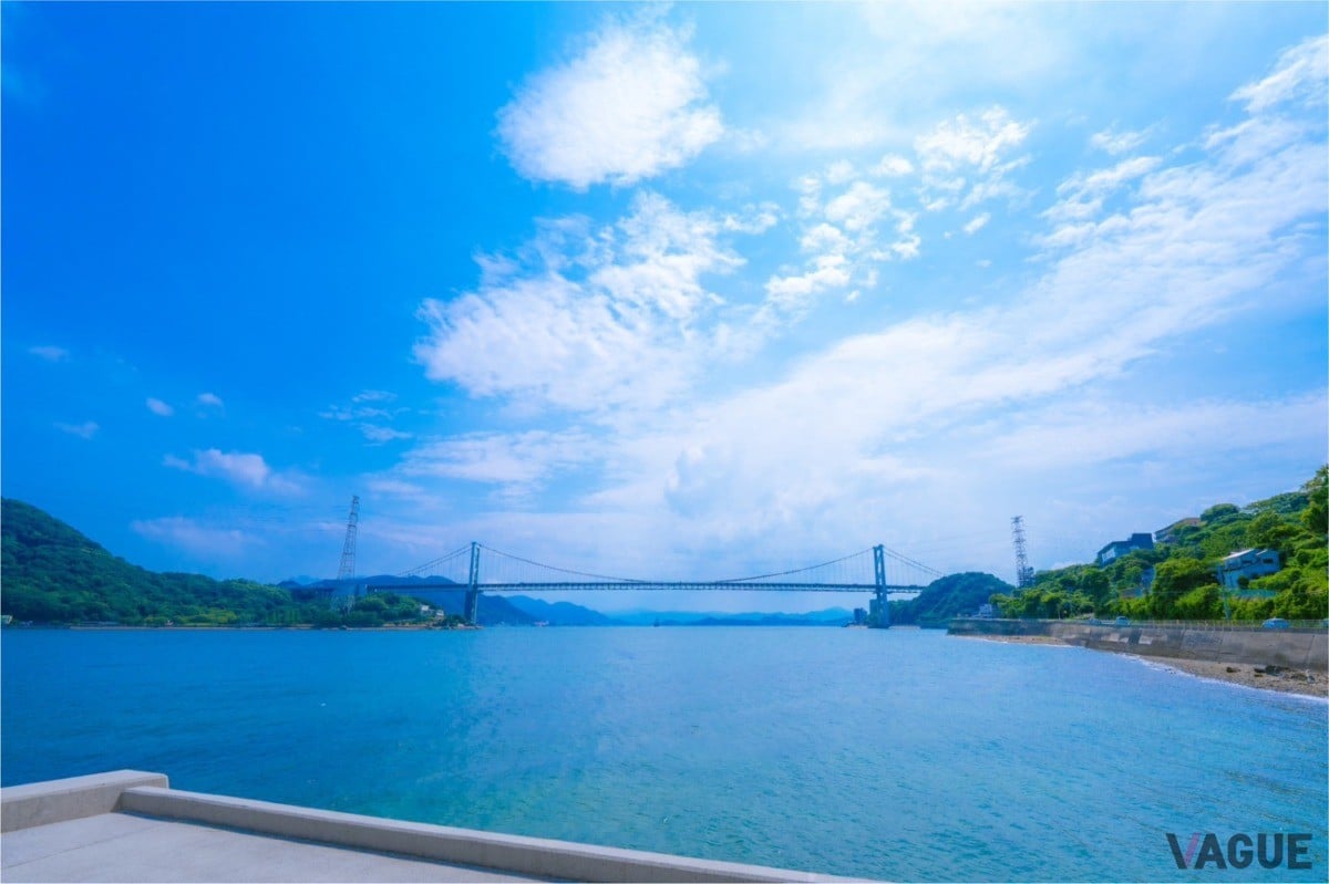 広がる海と関門海峡を見渡す絶景