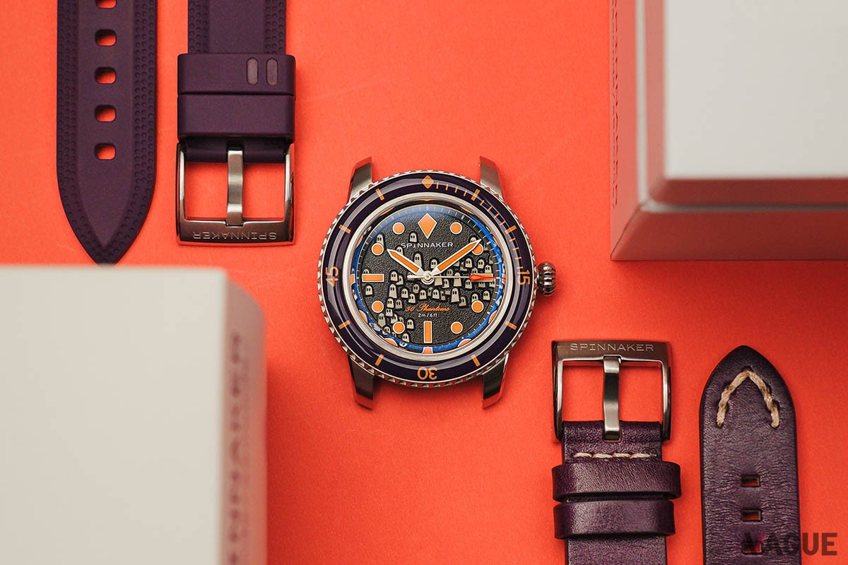 レザーストラップとラバーストラップが付属するのでお好みでどうぞ