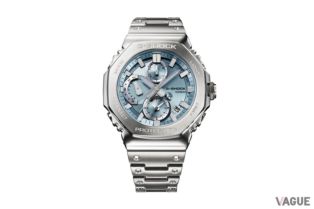 淡いブルー系のダイヤルが印象的な「GMC-B2100AD-2AJF」