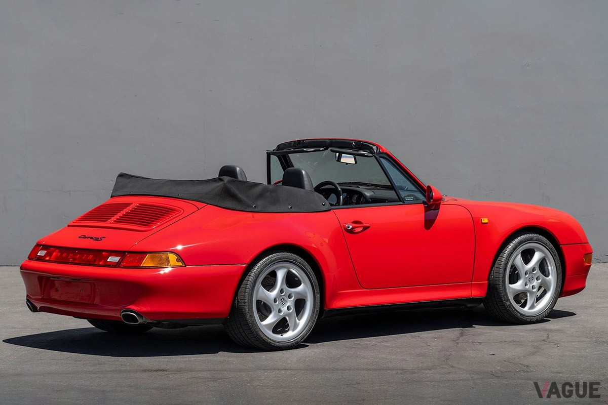 「911カレラ カブリオレ」をポルシェエクスクルーシブのワークショップが「カレラS」仕様に変更した純正ワンオフモデル（C）Broad Arrow Auctions LLC.