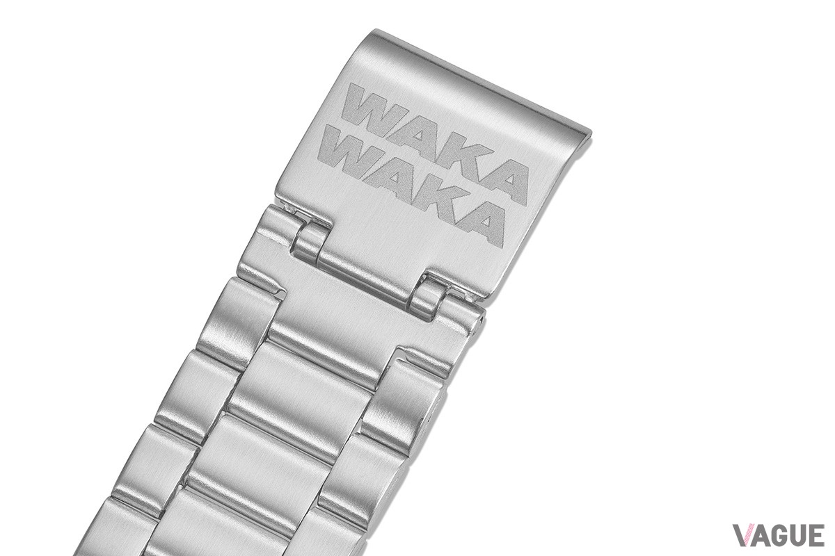 中留カバーにも「WAKAWAKA」の文字があしらわれている