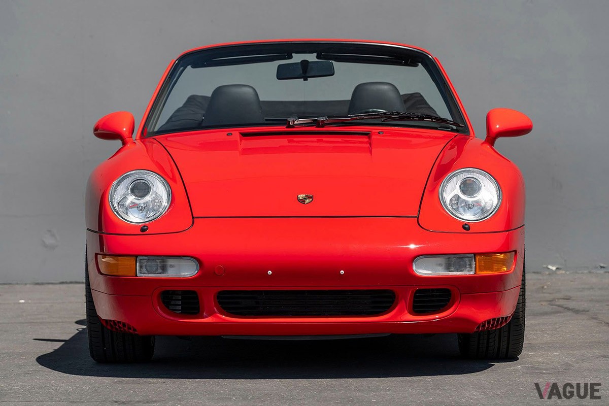「911カレラ カブリオレ」をポルシェエクスクルーシブのワークショップが「カレラS」仕様に変更した純正ワンオフモデル（C）Broad Arrow Auctions LLC.