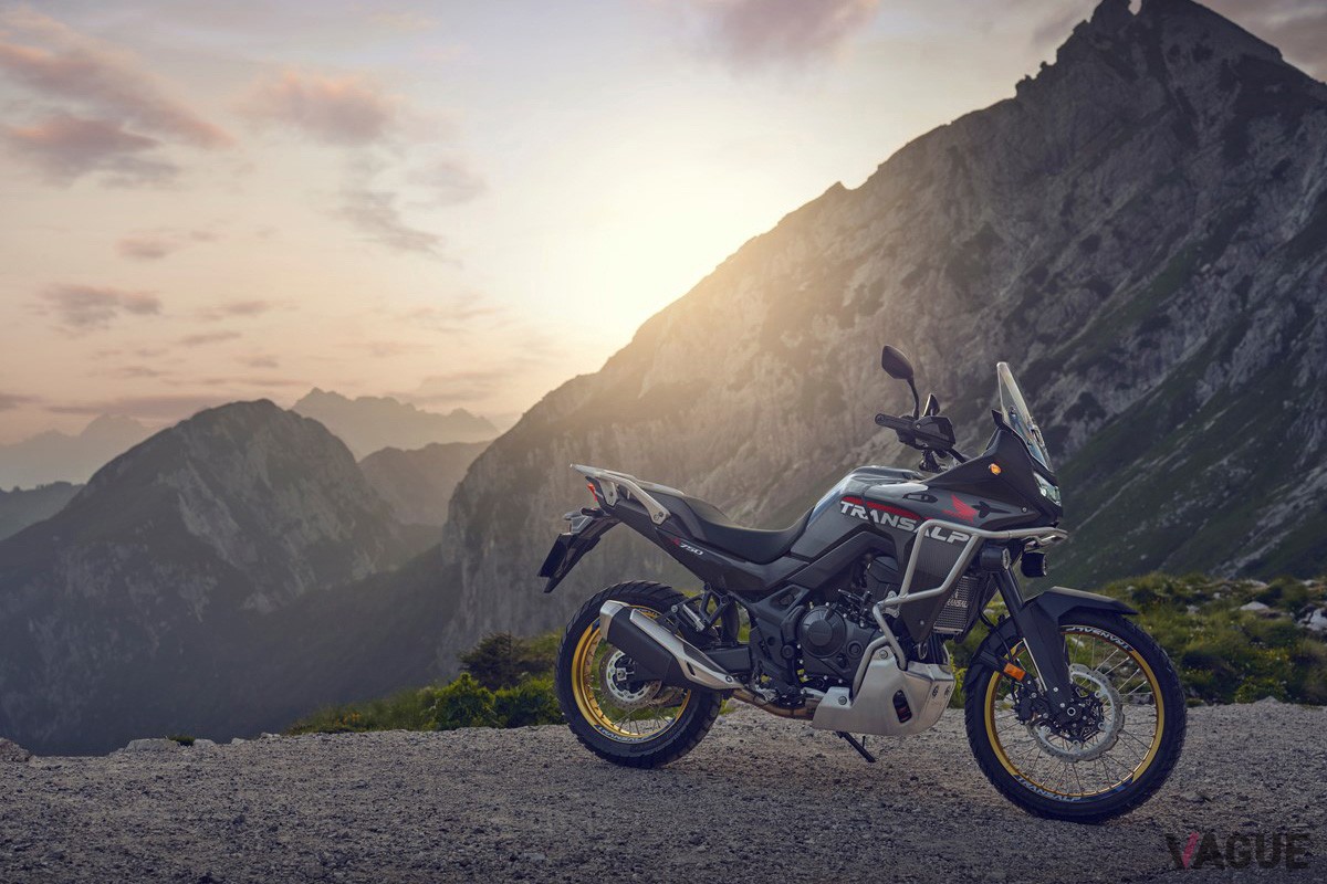 ホンダ新型「XL750 トランザルプ」