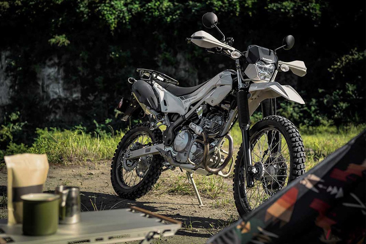 カワサキの新発想バイク「KLX230シェルパ」
