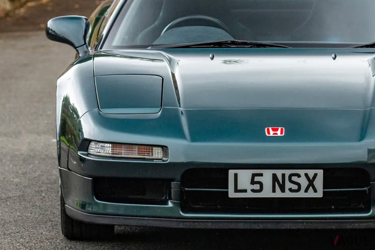 ザ・ペニンシュラ ロンドンで開催されたRMサザビーズのオークションに出品された1994年式のホンダ「NSX-R」（前期型）（C）RM サザビーズ