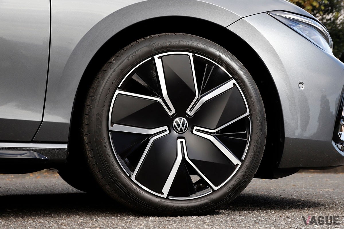 VW新型「パサート」