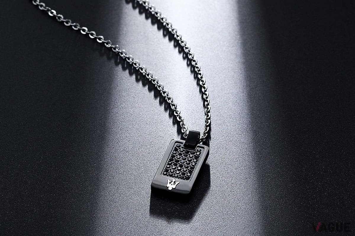 「BRACCIALI BRACELETS／JM219AQH13」2万900円（税込）、ステンレススチール/セラミック、長さ：21.5cm