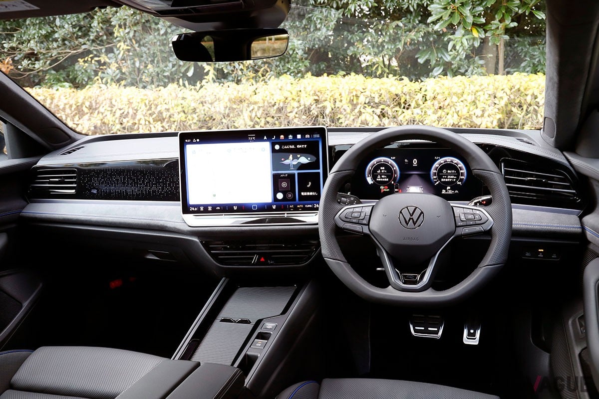 VW新型「パサート」