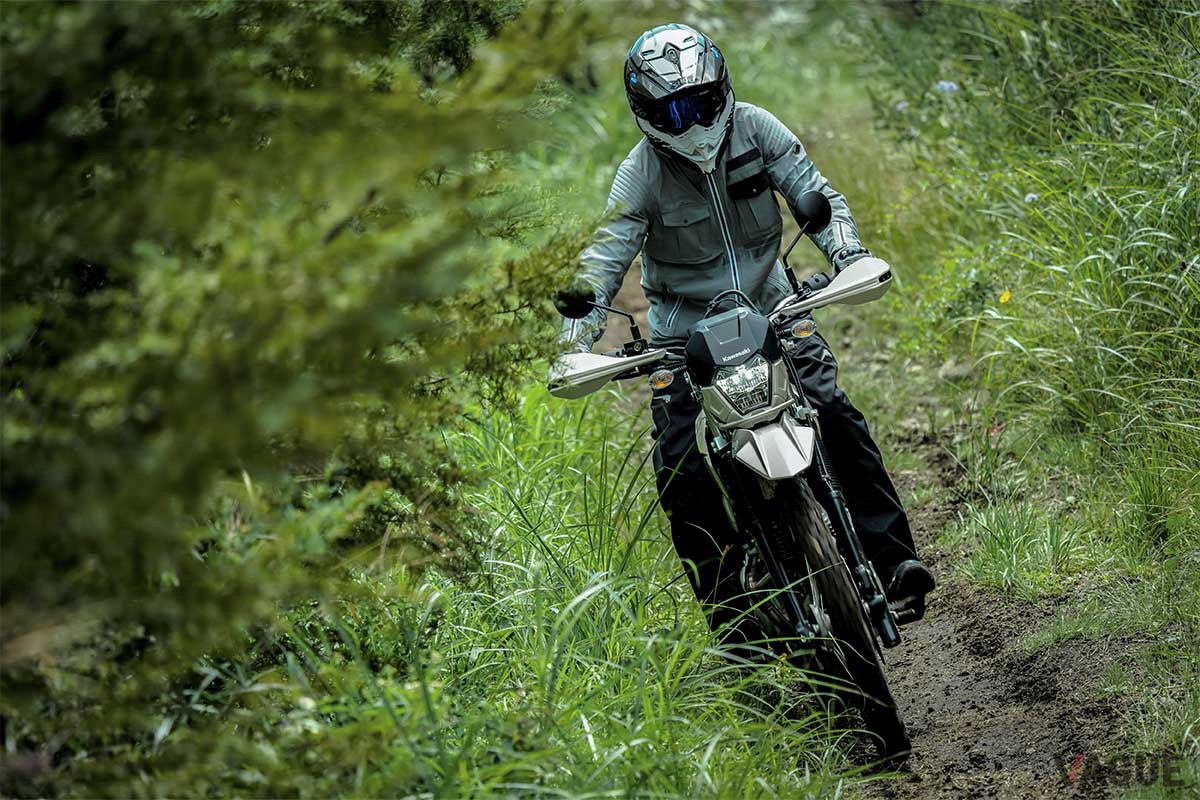カワサキの新発想バイク「KLX230シェルパ」