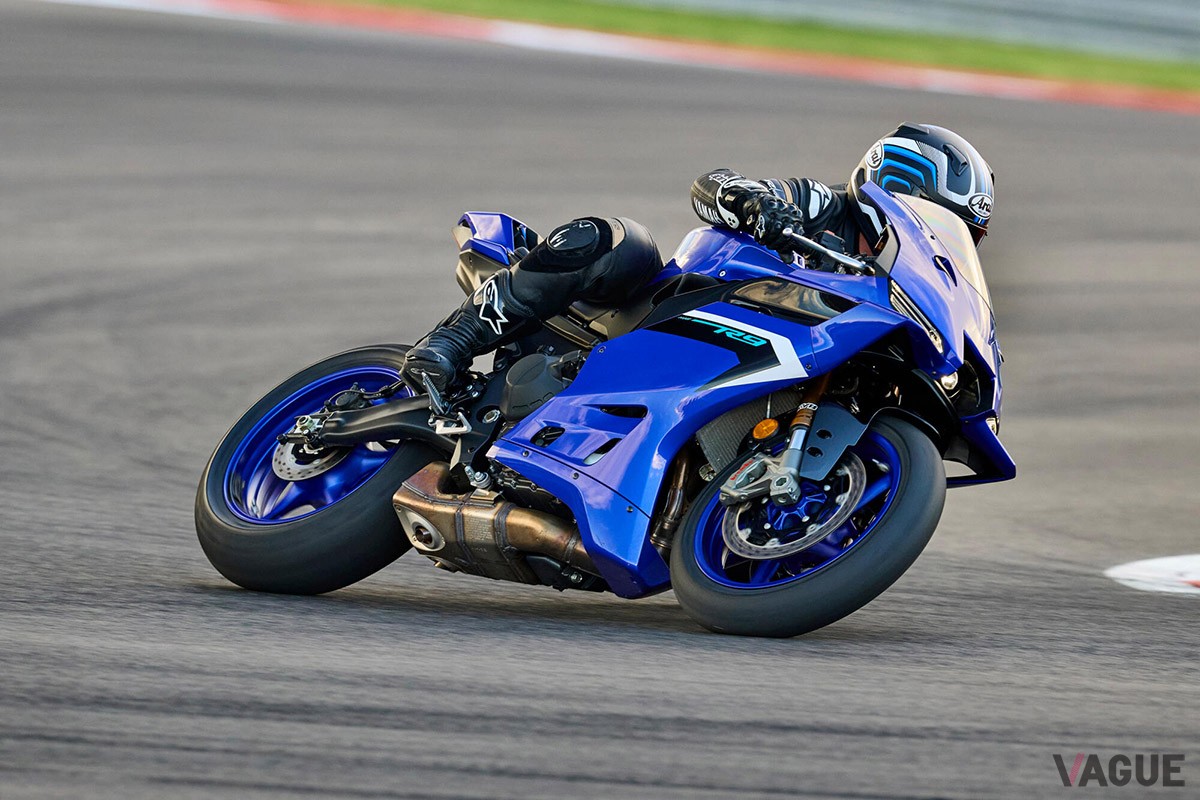 ヤマハ新型「YZF-R9」