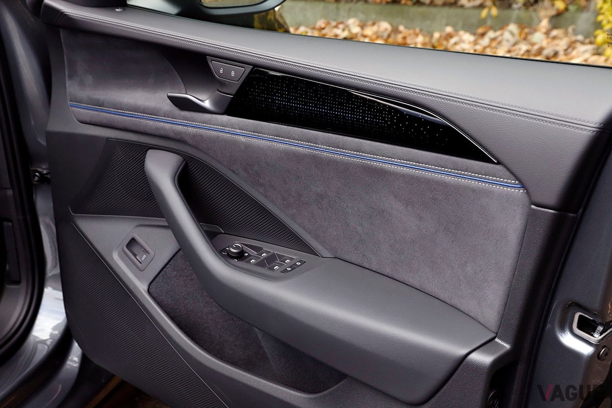 VW新型「パサート」