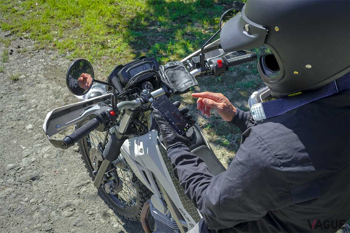 カワサキの新発想バイク「KLX230シェルパ」
