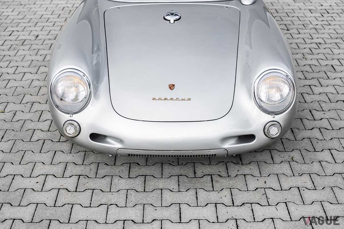 オークションに出品された1955年製ポルシェ「550スパイダー」　Remi Dargegen(c)2024 Courtesy of RM Sotheby's