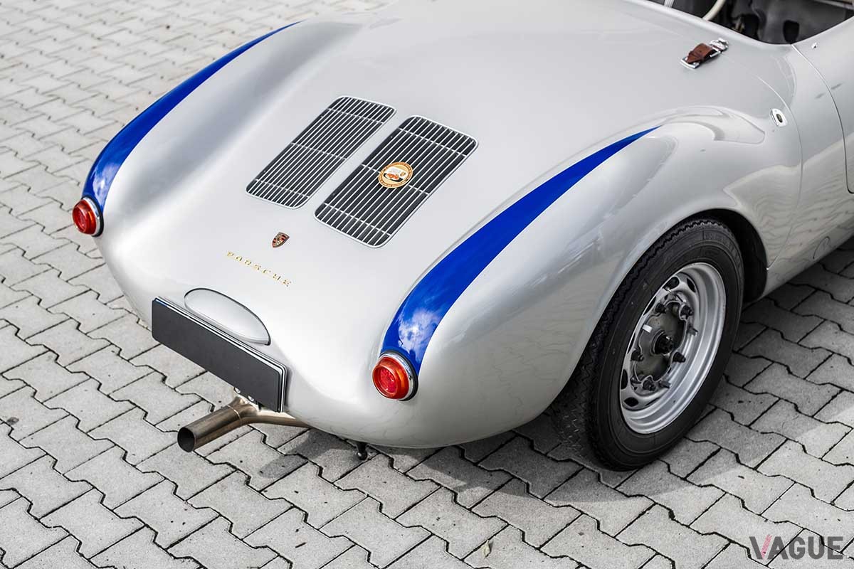 オークションに出品された1955年製ポルシェ「550スパイダー」　Remi Dargegen(c)2024 Courtesy of RM Sotheby's