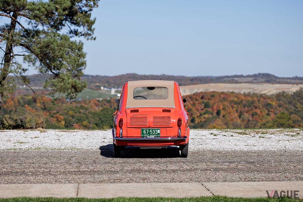 オークションに登場した1959年式「ベスパ400」Drew Shipley(c)2024 Courtesy of RM Sotheby's