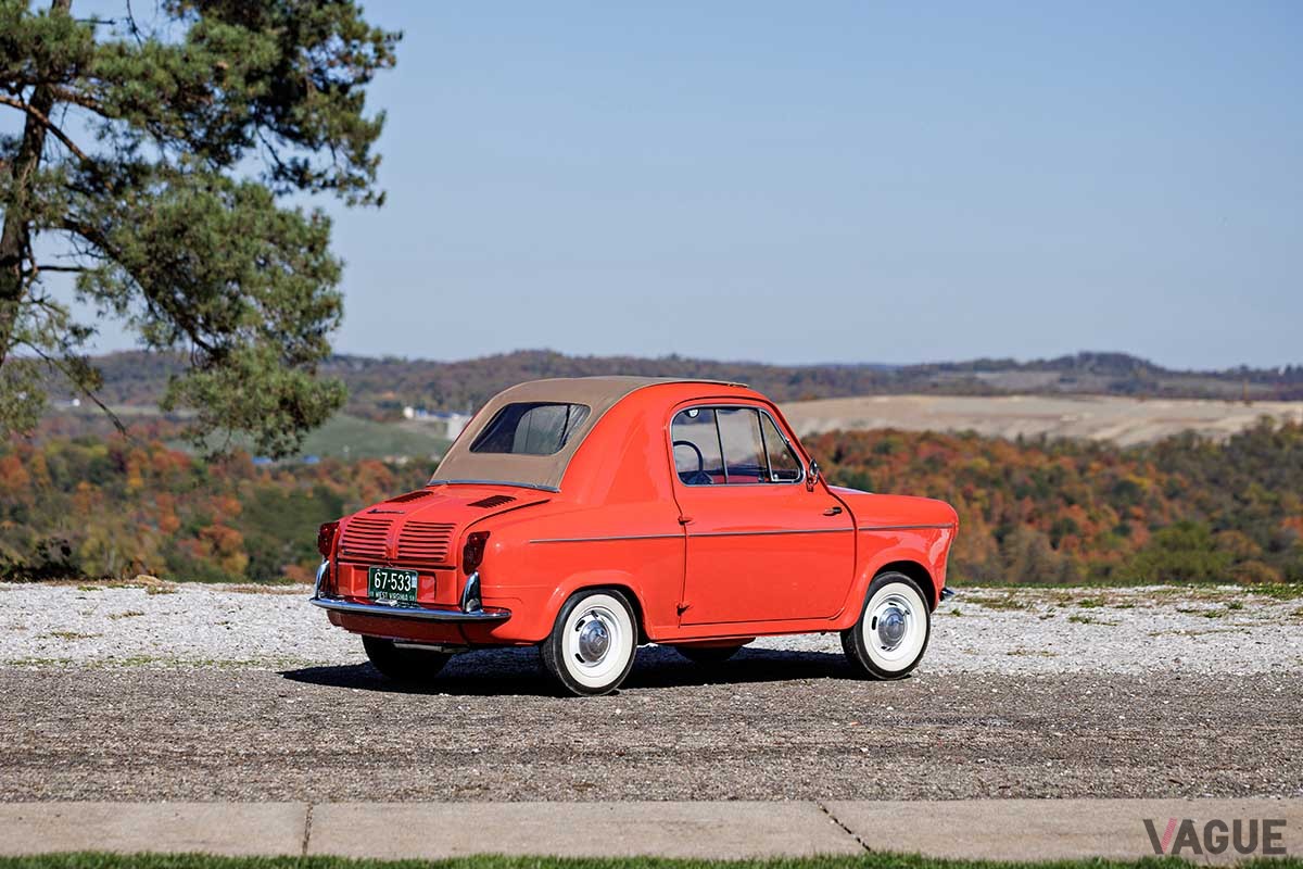 オークションに登場した1959年式「ベスパ400」Drew Shipley(c)2024 Courtesy of RM Sotheby's