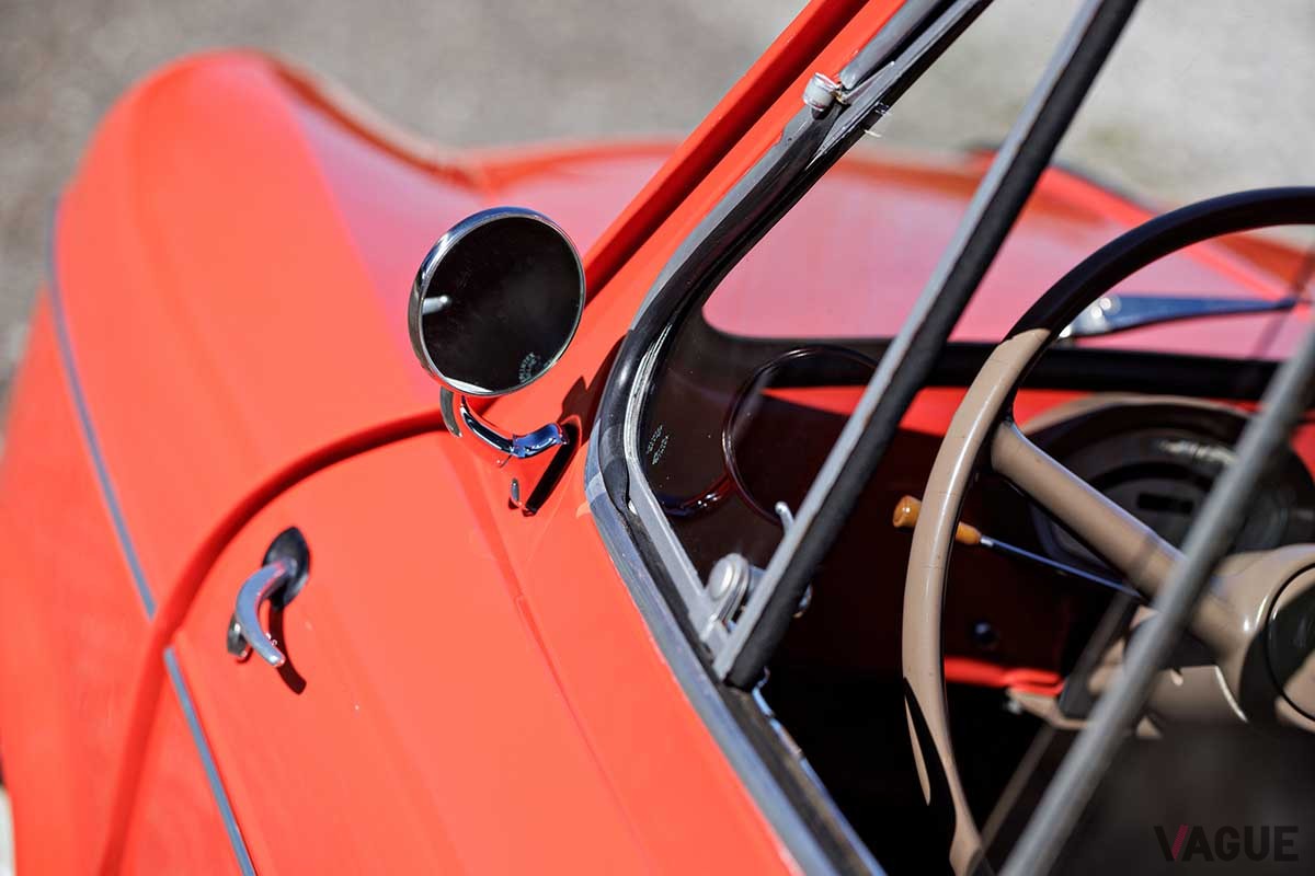 オークションに登場した1959年式「ベスパ400」Drew Shipley(c)2024 Courtesy of RM Sotheby's