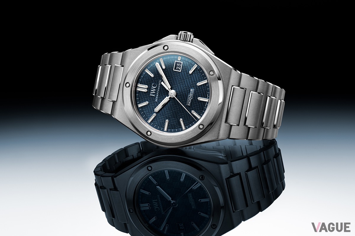 ヘリテージモデルの伝統、ジェラルド・ジェンタが完成させたデザイン、現代の時計製造技術が見事に融合。知性を感じさせるカラーの登場にいっそう注目が集まる