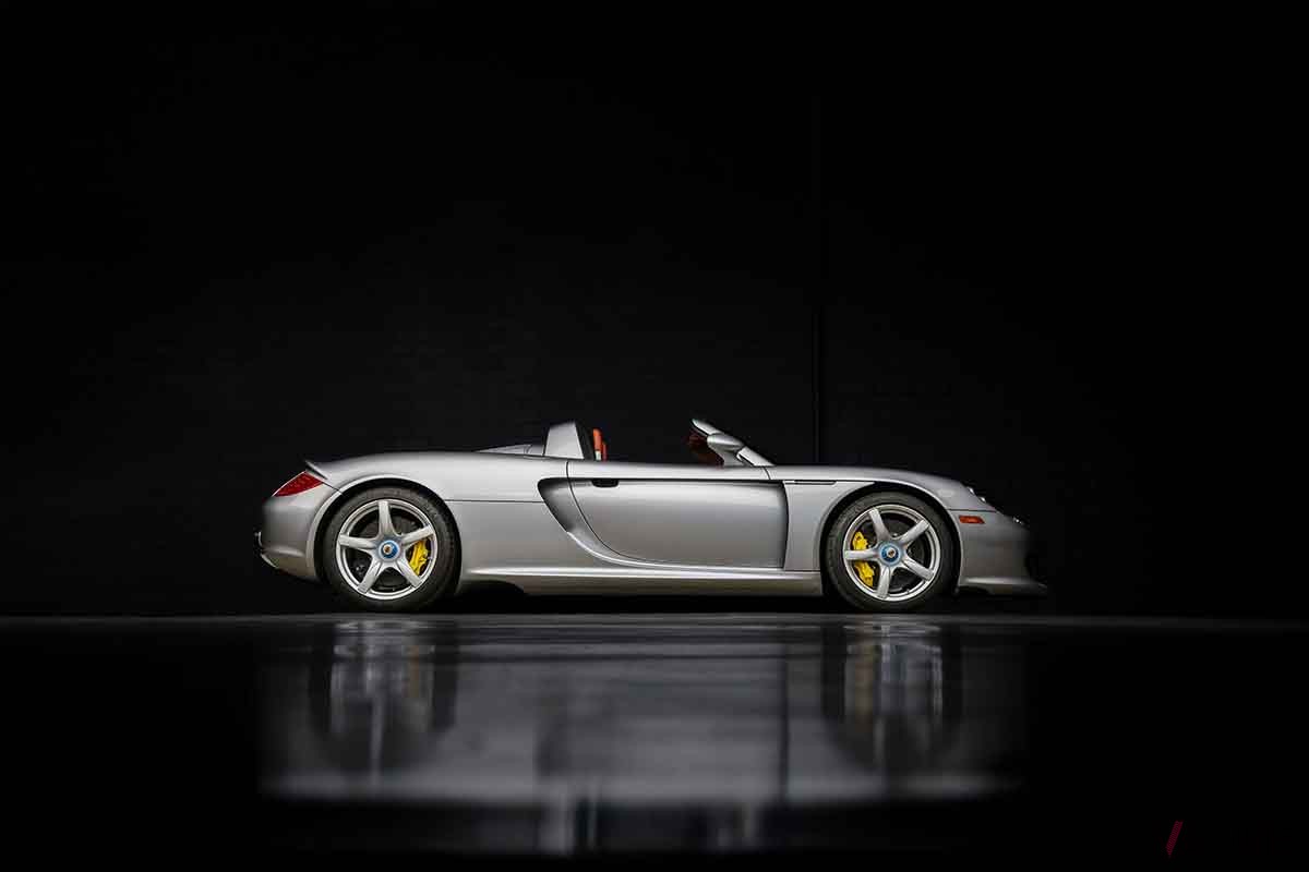 オークションに登場した2005年式ポルシェ「カレラGT」 (c)2023 Courtesy of RM Sotheby's